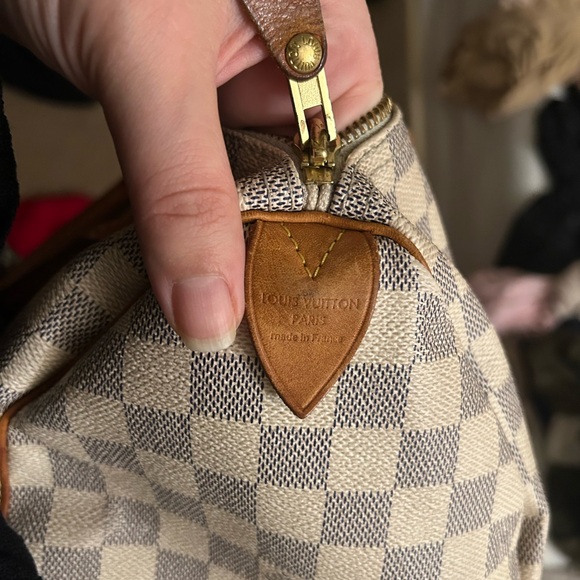 AUTHENTIC Louis Vuitton Speedy with FREE COA! - Picture 12 of 16